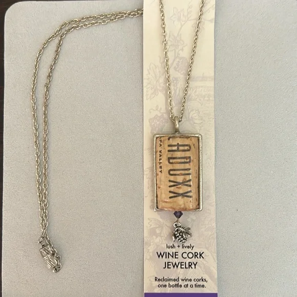 Wine Cork Necklace Vintage Swarovski NWT - Picture 5 of 10